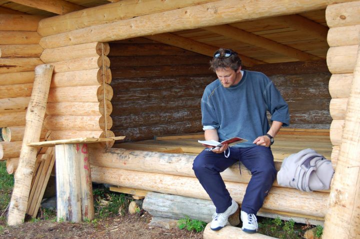 Chalet De Jardin : Comment Le Construire Soi-Même à Construire Un Abri De Jardin En Bois Soi Meme