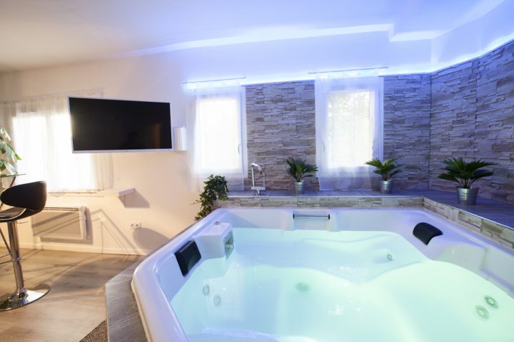 Chambre Avec Jacuzzi Privatif Sete | Enredada tout Chambre Avec Jacuzzi Privatif Languedoc Roussillon