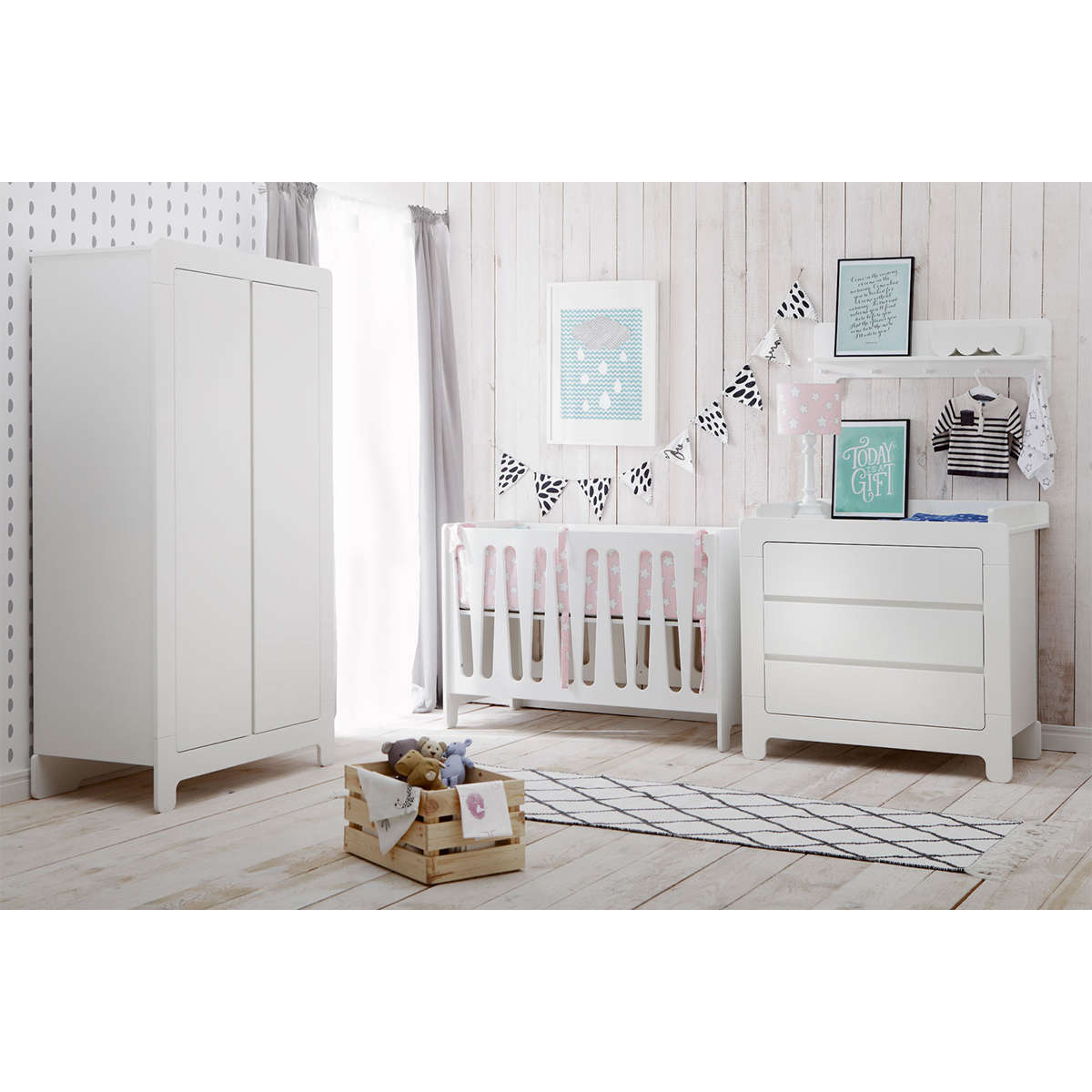 Chambre Complète Lit Bébé 60X120 - Commode À Langer - Armoire 2 Portes  Pinio Moon - Blanc concernant Chambre Bébé But