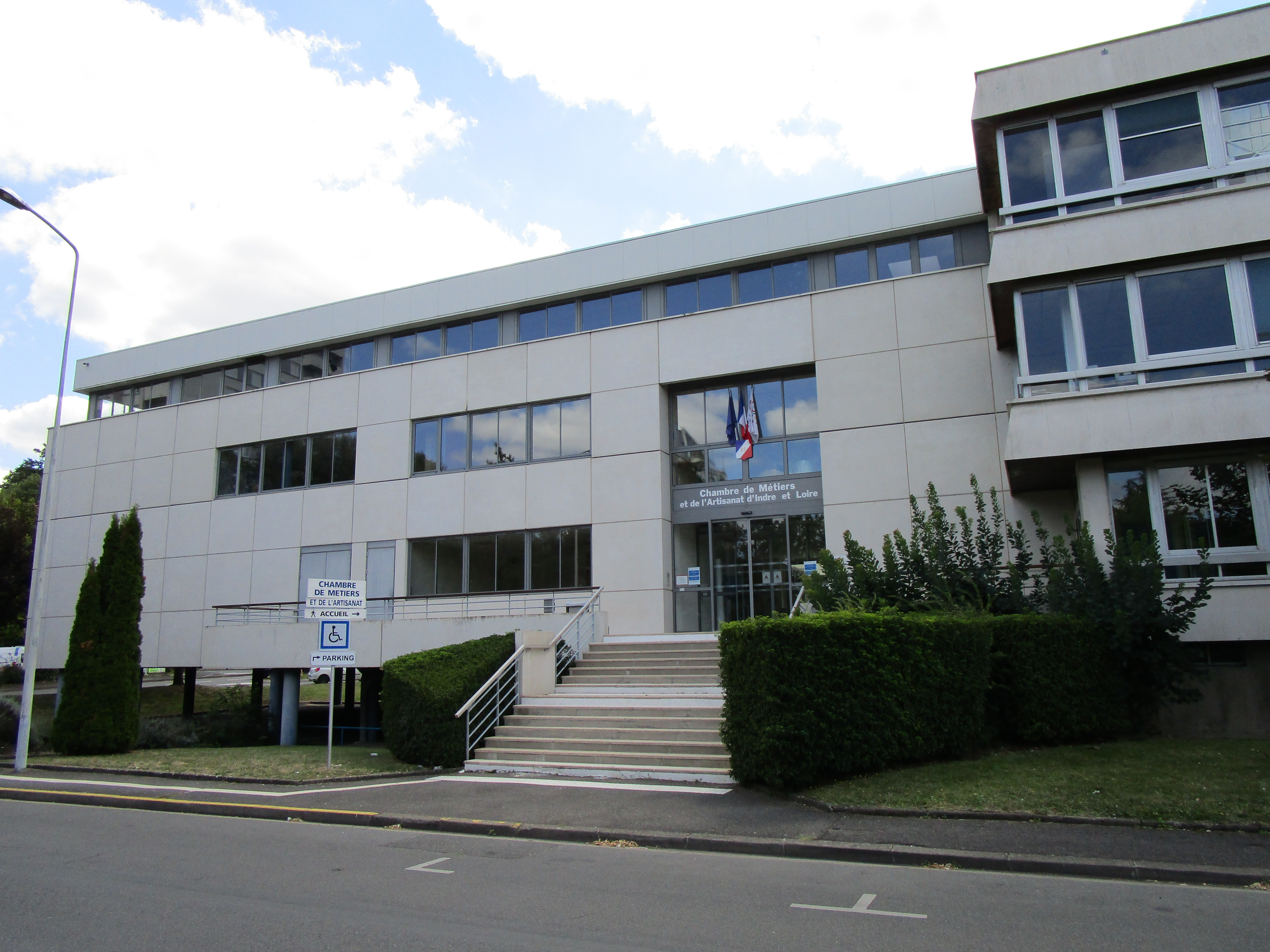 Chambre De Métiers Et De L'artisanat — Wikipédia à Chambre Des Metiers Angouleme