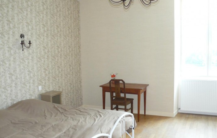 Chambre D'Hôtes 12 Personnes À Hauteroche – Location Dans à Chambre D Hotes Saint Claude Jura