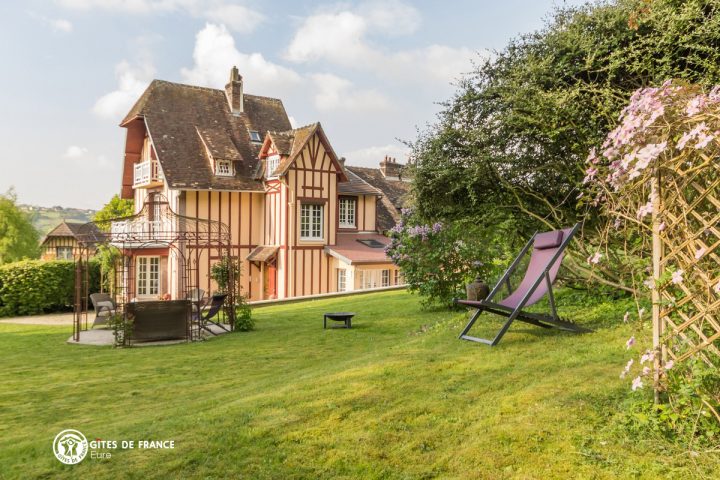Chambre D'hôtes Cathy's Romantic Garden Normandie Eure À Evreux dedans Chambre D Hote Evreux