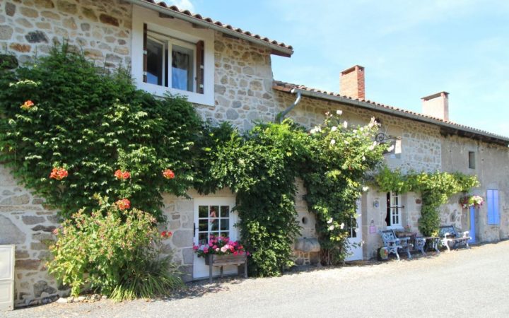 Chambre D'hôtes N°87G7713 La Vieille Maison De Pensol À avec Chambre D Hote Vienne 38 Chambre D'hôtes N°87G7713 La Vieille Maison De Pensol À avec Chambre D Hote Vienne 38