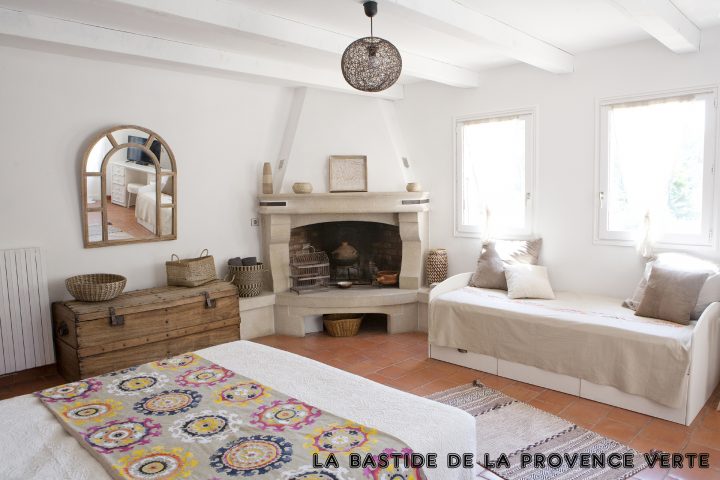 Chambre Romantique – Chambre D'Hôtes De Charme En Provence intérieur Creer Des Chambres D Hôtes