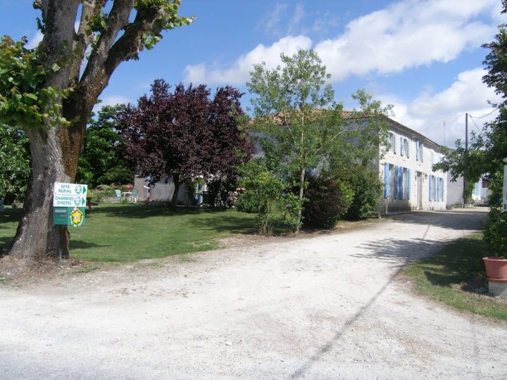 Chambres D'hôtes À La Ferme, Suite Familiale Et Chambre intérieur Chambre D Hote Talmont Sur Gironde Chambres D'hôtes À La Ferme, Suite Familiale Et Chambre intérieur Chambre D Hote Talmont Sur Gironde