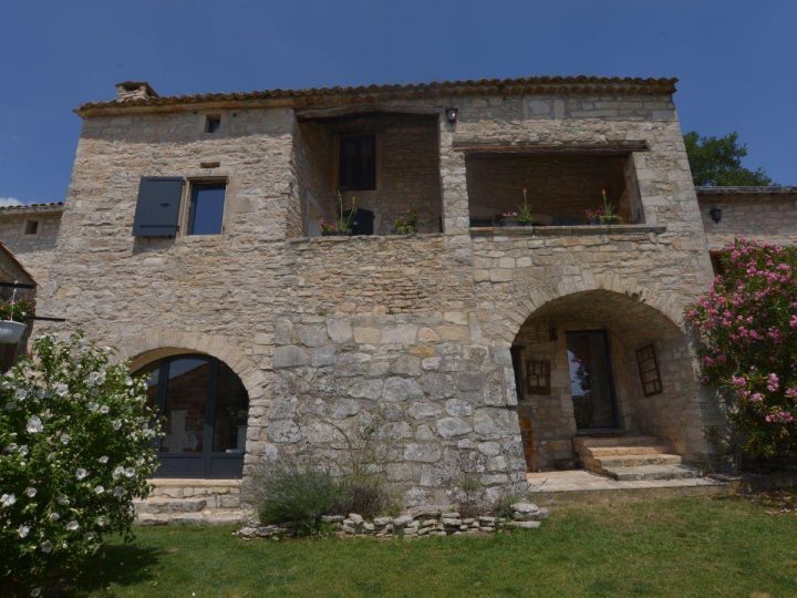 Chambres D'Hôtes En Sud Ardèche Avec Piscine Et Spa concernant Chambre D Hote Ardeche Sud