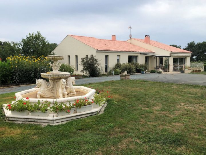 Chambres D'hôtes, Familiensuite Und Zimmer Chaillé Sous Les destiné Chambre D Hote Vendée