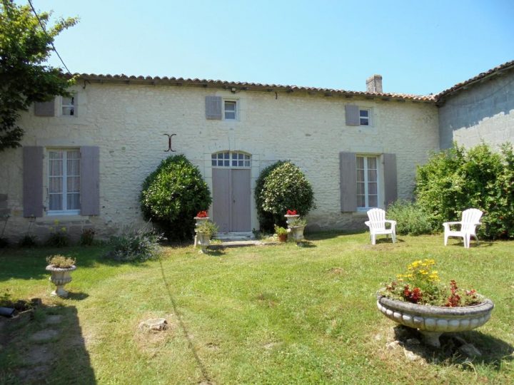 Chambres D'hôtes La Coquette De La Rit, Chambres D'hôtes destiné Chambre D Hote Talmont Sur Gironde Chambres D'hôtes La Coquette De La Rit, Chambres D'hôtes destiné Chambre D Hote Talmont Sur Gironde