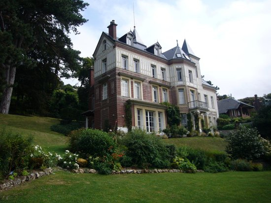 Chambres D'Hotes Les Charmettes – Updated 2020 Prices serapportantà Chambre D Hote Parthenay