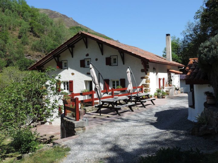 Chambres D'hôtes – Mairie De Baigorry dedans Chambres D Hotes Saint Etienne De Baigorry