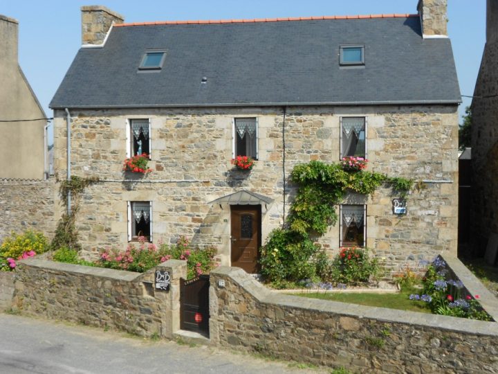 Chambres D'hôtes Plougrescant 4 Personnes Catherine Aubry De dedans Chambre D Hote Treguier Chambres D'hôtes Plougrescant 4 Personnes Catherine Aubry De dedans Chambre D Hote Treguier