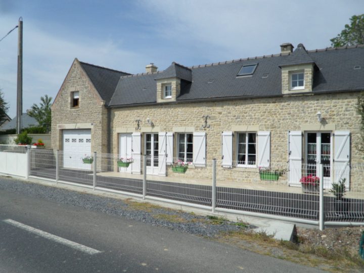 Chambres D'hôtes "sainte-Anne" – Zimmern In Tour En Bessin pour Chambre D Hote Port En Bessin