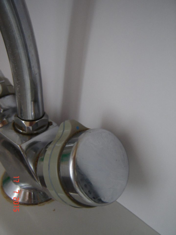 Changer Les Joints Robinet Avec Poignées Sans Vis Apparentes dedans Robinet Qui Bouge