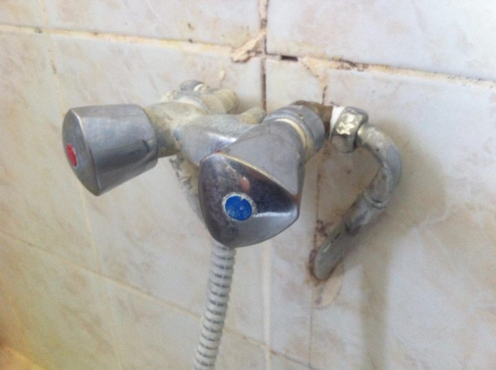 Changer Robinet Vieille Douche serapportantà Robinet De Douche Changer Robinet Vieille Douche serapportantà Robinet De Douche