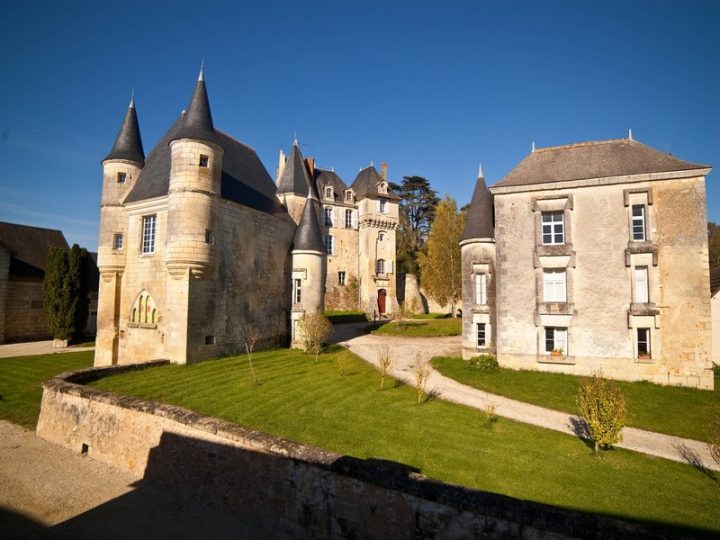 Château De La Celle-Guenand Chambres D'Hôtes À La Celle destiné Chambre D Hote Guedelon