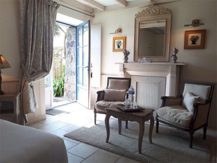 Château De Mont-Dol – 5 Chambres D'Hôtes De Charme En Baie intérieur Chambre D Hote Montélimar Château De Mont-Dol – 5 Chambres D'Hôtes De Charme En Baie intérieur Chambre D Hote Montélimar