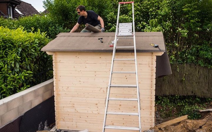 Choisir Le Revêtement De Toiture Pour L'Abri De Jardin concernant Couverture Abri De Jardin