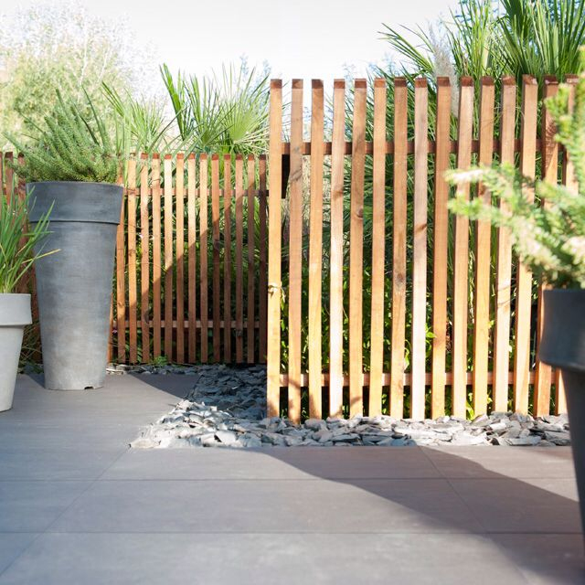 Cloture En Bois … | Jardins, Cloture Bois Et Palissade Jardin encequiconcerne Barrière Bois Jardin