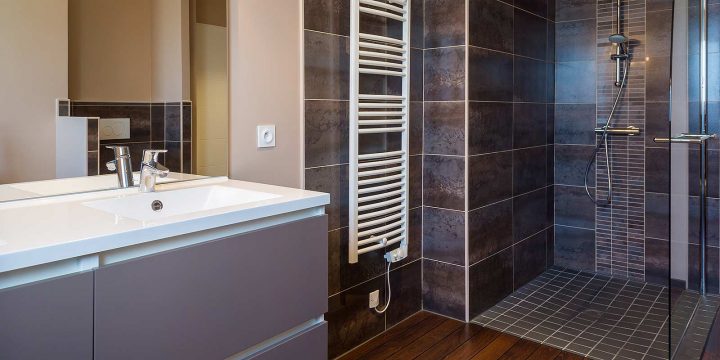 Comment Aménager Une Salle De Bain Pour Personnes Agées dedans Salle De Bain Personnes Agées