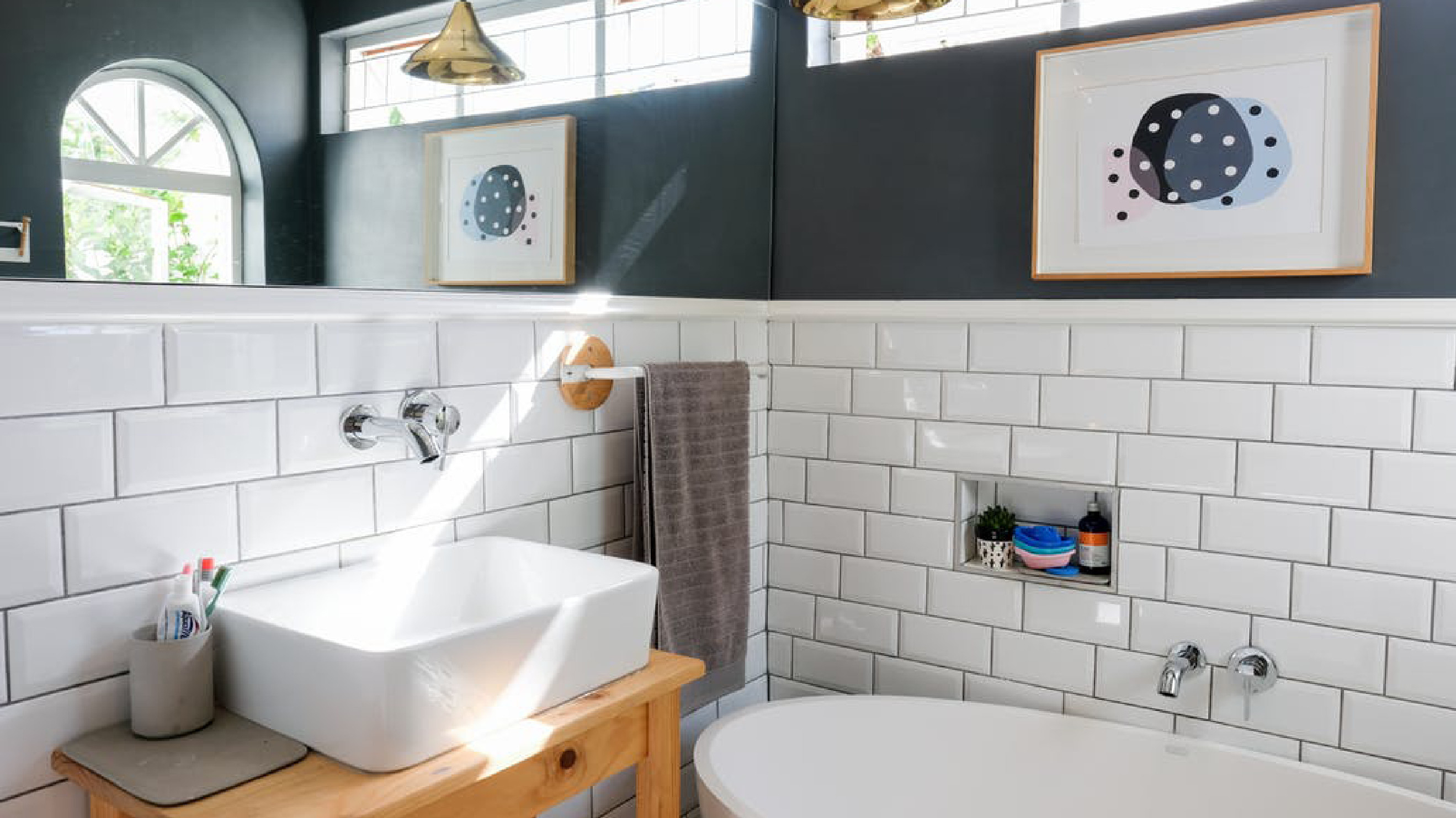 Comment Éviter La Condensation Et L'humidité Dans Une Salle dedans Ventilation Salle De Bain Sans Vmc