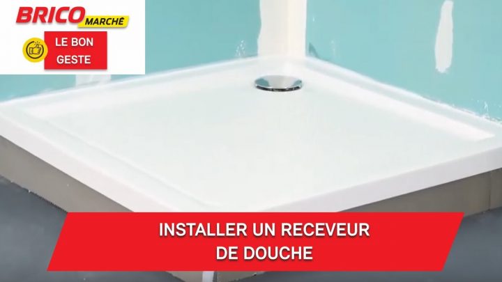 Comment Installer Un Receveur De Douche ? (Bricomarché) encequiconcerne Poser Un Receveur De Douche Extra Plat