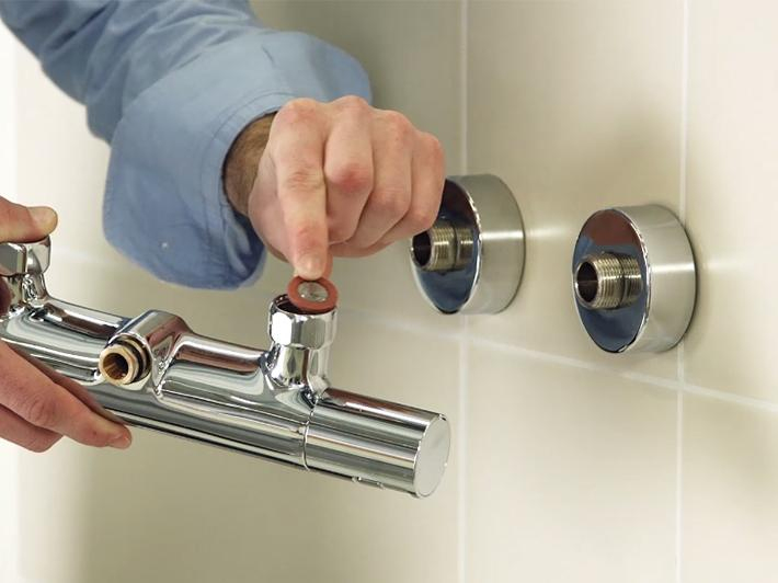 Comment Installer Un Systeme De Douche – Tuto | Grohe concernant Comment Détartrer Un Mitigeur De Douche