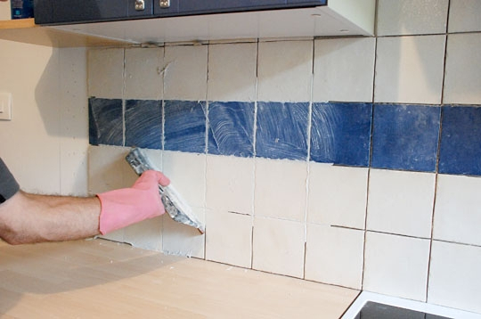Comment Poser Du Carrelage Mural Cuisine ? La Réponse Est destiné Pose Carrelage Rectangulaire Comment Poser Du Carrelage Mural Cuisine ? La Réponse Est destiné Pose Carrelage Rectangulaire