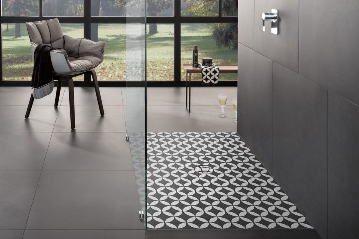 Comment Poser Un Receveur De Douche ? Les Étapes dedans Joint Carrelage Salle De Bain Etanche Comment Poser Un Receveur De Douche ? Les Étapes dedans Joint Carrelage Salle De Bain Etanche