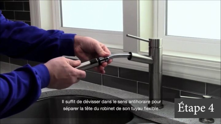 Comment Remplacer Le Tuyau Flexible D'un Bec Rétractable | 10 Étapes Faciles encequiconcerne Flexible Robinet Douchette Cuisine