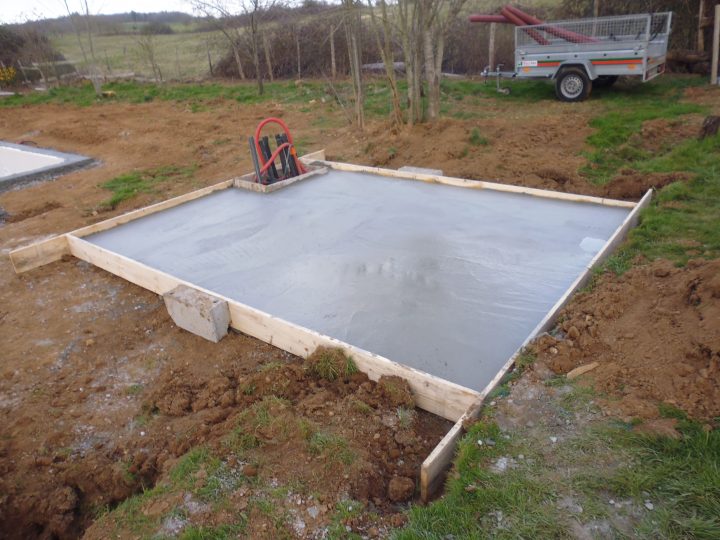Construction De La Piscine – Gite De Courtillas pour Dalle Caoutchouc Pour Piscine