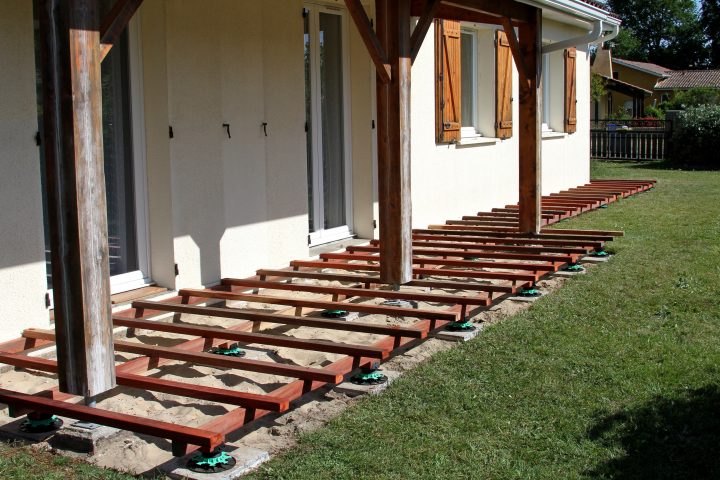 Construction Et Prix D’une Terrasse Sur Plot destiné Faire Une Terrasse A Moindre Cout