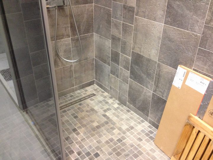 Construire Douche Italienne Unique Artistique Salle De Bain encequiconcerne Construire Douche Italienne