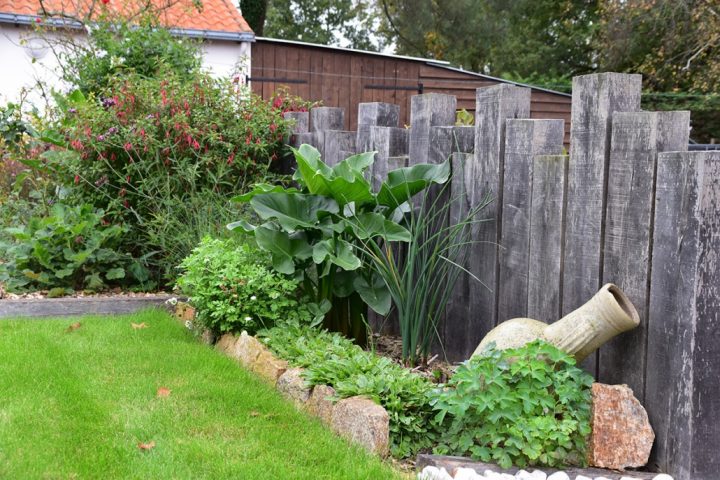 Création Jardins – Paysagiste À Villeneuve-En-Retz, Jardivert destiné Delimitation Jardin