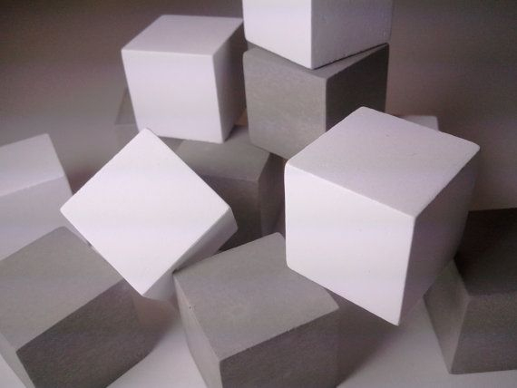 Cubes De Béton Gris Blanc Ou Mixte Béton Objet Carré Par encequiconcerne Béton Peluché