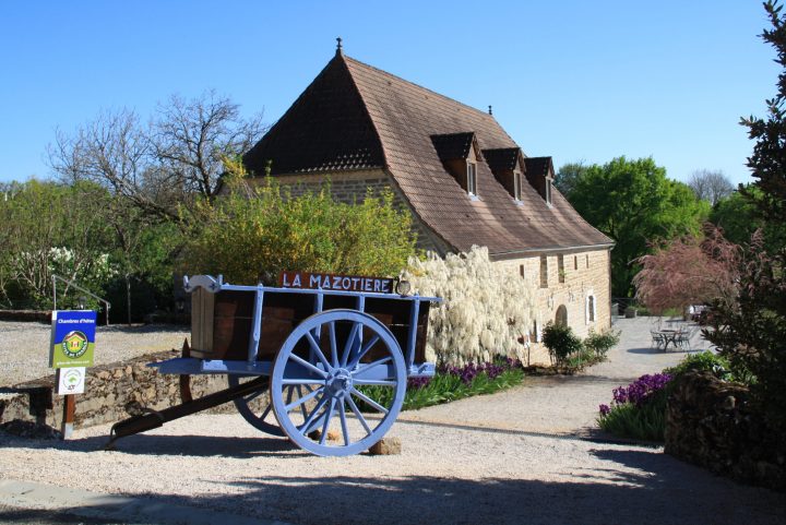 Cybevasion.fr / Chambres-D'hôtes.fr – La Mazotiere intérieur Cybévasion Chambres D Hotes Cybevasion.fr / Chambres-D'hôtes.fr – La Mazotiere intérieur Cybévasion Chambres D Hotes