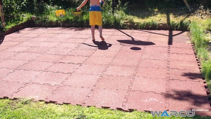 Dalles En Caoutchouc concernant Dalle Caoutchouc Piscine