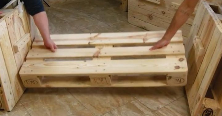 Diy : Banquette Cosy En Palettes serapportantà Faire Une Coiffeuse En Palette