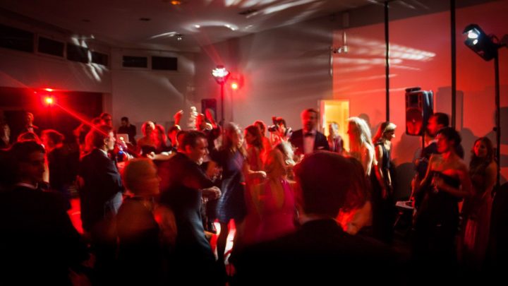 Dj Au Pavillon Des Oiseaux – Deminuit dedans Pavillon De Jardin 4 Saisons Dj Au Pavillon Des Oiseaux – Deminuit dedans Pavillon De Jardin 4 Saisons