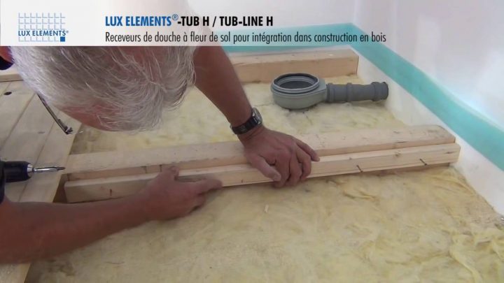 Douche À L'italienne – Installation Sur Construction En Bois – Lux Elements serapportantà Pose Douche À L Italienne