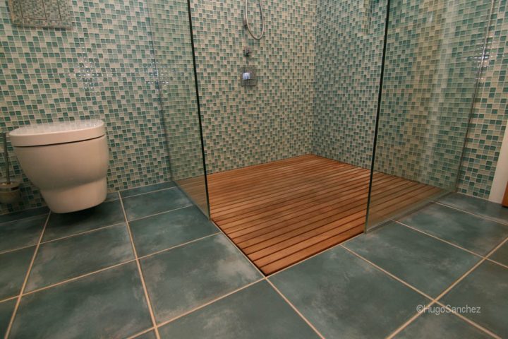 Douche Caillebotis – Céramiques Hugo Sanchez serapportantà Caillebotis Pour Douche