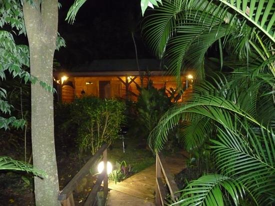 Douche Exterieure – Picture Of Au Jardin Des Colibris dedans Au Jardin Des Colibris Douche Exterieure – Picture Of Au Jardin Des Colibris dedans Au Jardin Des Colibris