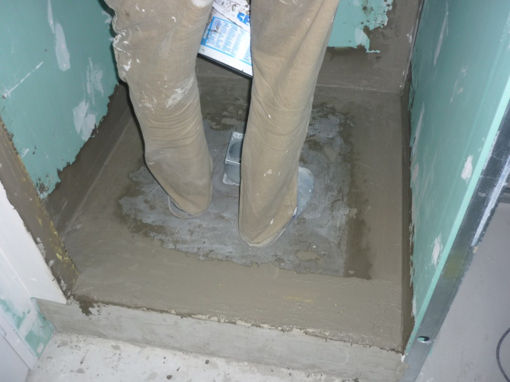 Douche Italienne, Pose Des Bandes D'étanchéité Lux Éléments à Kit Etancheite Douche Italienne