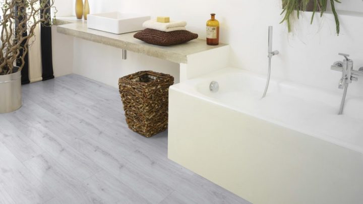 Du Parquet Contrecollé En Salle De Bain? Attention! – Blog à Sol Stratifié Salle De Bain