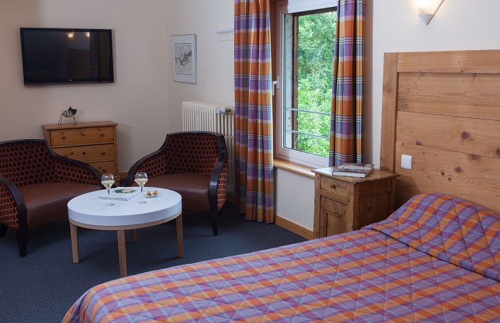 → Hôtel & Chambres | Hotel Le Bon Accueil Malbuisson | Site à Revente Chambre Hotel → Hôtel & Chambres | Hotel Le Bon Accueil Malbuisson | Site à Revente Chambre Hotel