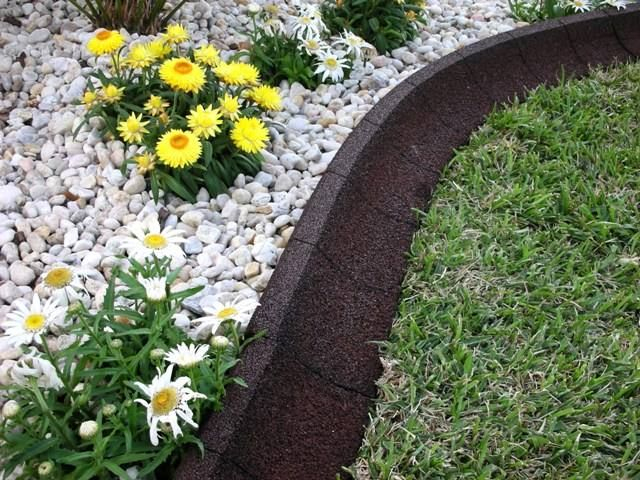 Ecoborder Earthcurb Gives Your Yard Or Garden The Artful encequiconcerne Delimitation Jardin