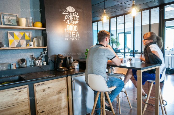 Economie Et Finance | Net Design “Libère” Ses Locaux concernant Agence De Design Boulanger