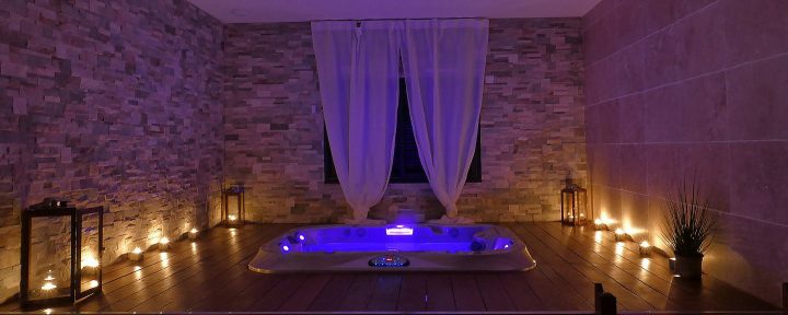 Emlavie Loft Avec Jacuzzi Privatif – Chez Nuit D'amour intérieur Chambre D Hote Chasseneuil Du Poitou