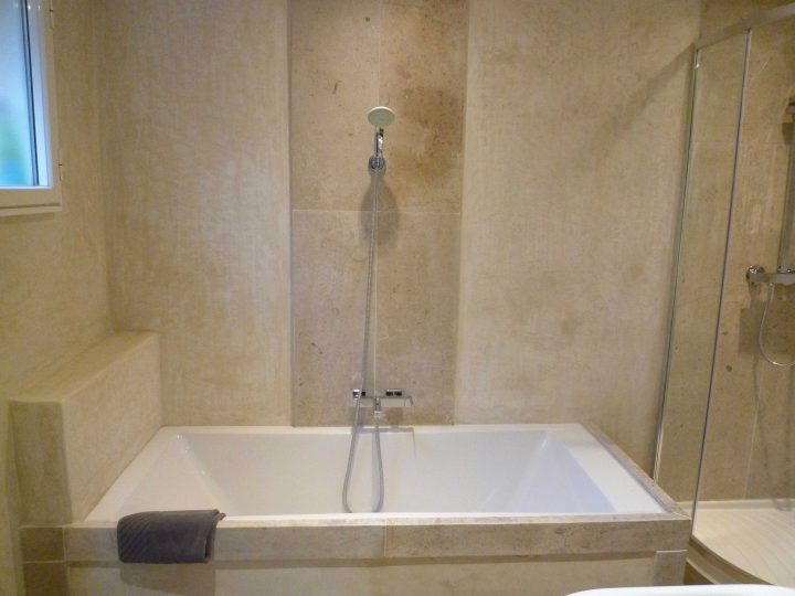 Enduit Tadelakt Castorama – Gamboahinestrosa pour Enduit Salle De Bain Imperméable