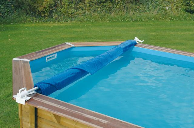 Enrouleur De Bâche Amovible 4.7M – Ubbink – Piscines Bois intérieur Piscine Bois 7M