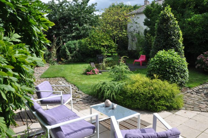 Entre Cour Et Jardin À Lille Lesquin : Ein Gästezimmer Im encequiconcerne Chambre D Hote Villeneuve D Ascq